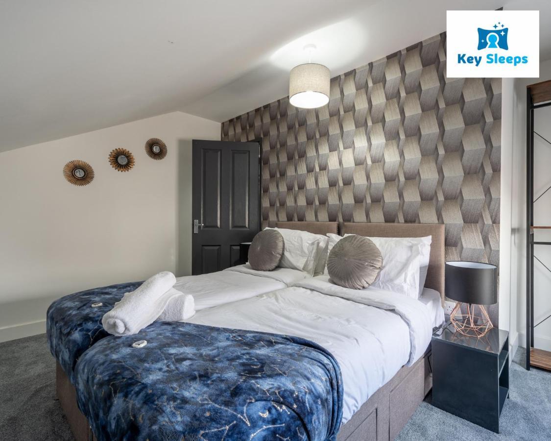 Five Bedroom Spacious Modern House By Keysleeps Short Lets Workington Lake District Beach 외부 사진