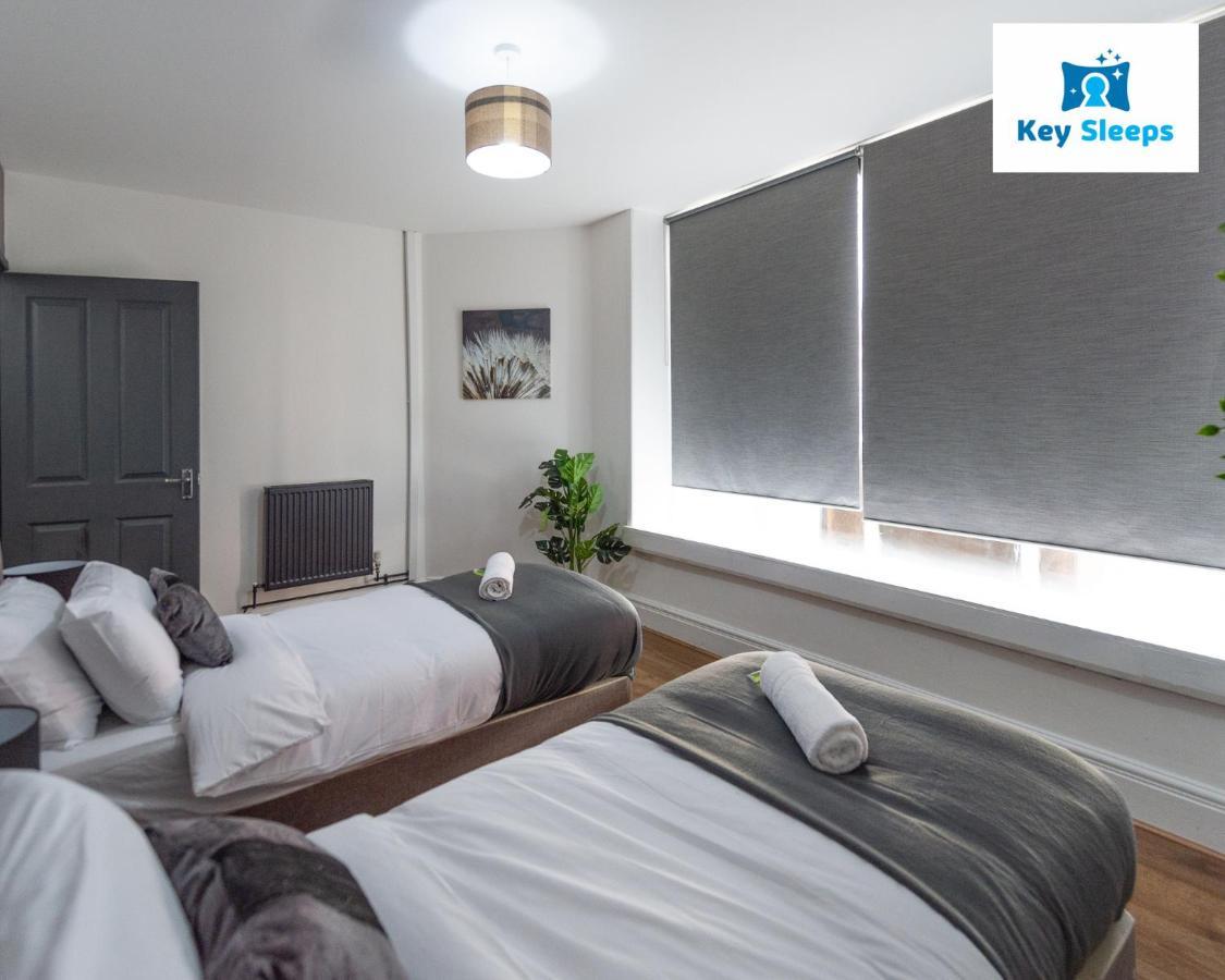 Five Bedroom Spacious Modern House By Keysleeps Short Lets Workington Lake District Beach 외부 사진