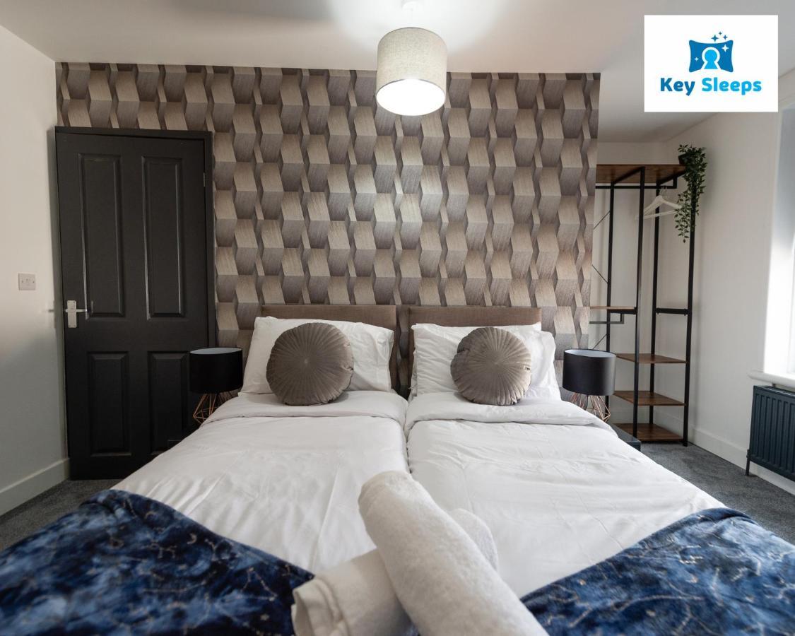 Five Bedroom Spacious Modern House By Keysleeps Short Lets Workington Lake District Beach 외부 사진